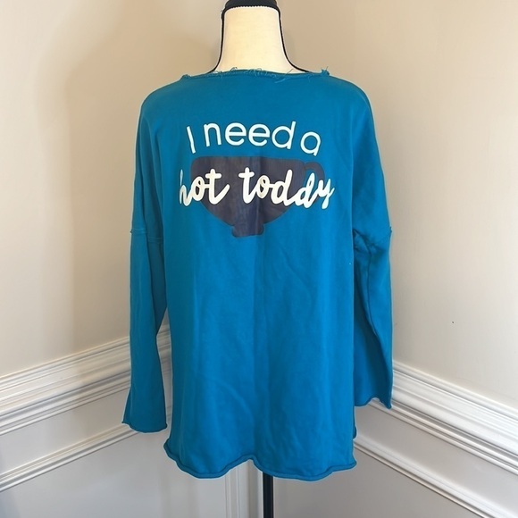 Crown & Ivy I Need A Hot Toddy Raw Hem Sweatshirt Top Blue Size Large - Picture 2 of 9